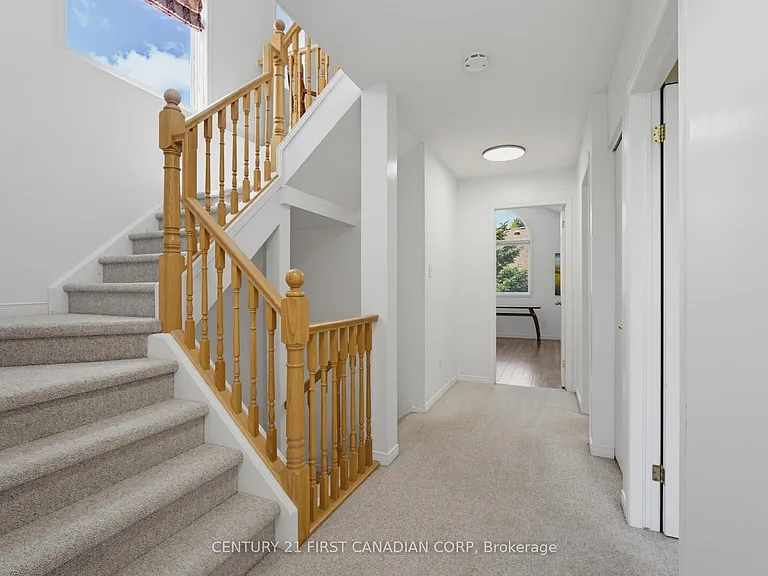 761 Blacksmith St — Photo 17