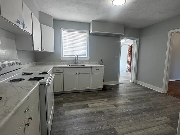 3544 Southmont Dr — Photo 7