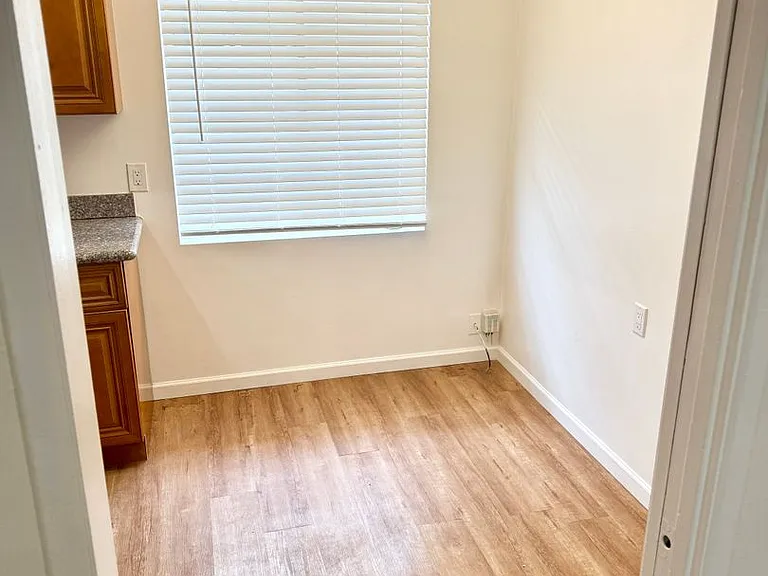 4665 Muir Ave — Photo 7