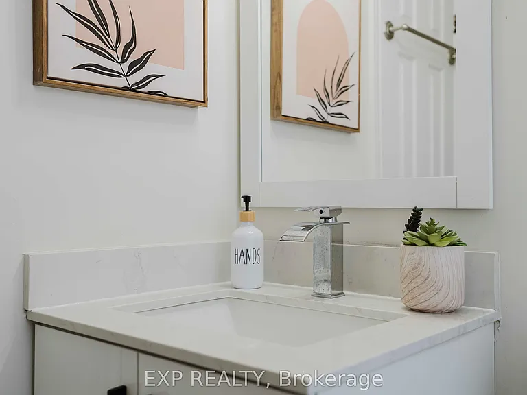 78 Woodfern Dr — Photo 36