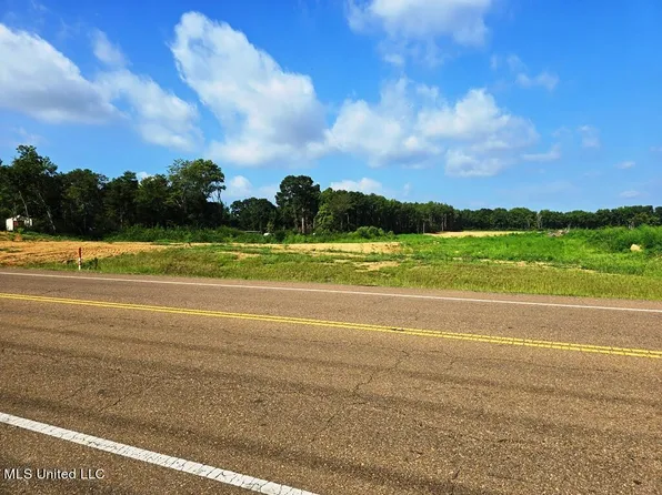 Scott St, Senatobia, MS 38668