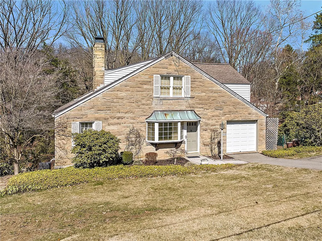 112 Richmond Cir photo 1
