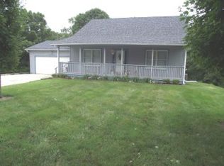 11224 Cathy Dr, Festus, MO 63028