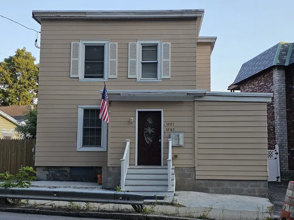 1081 Lawrence St Unit 2, Lowell, MA 01852