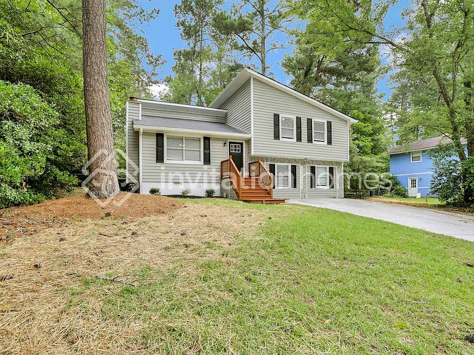 3868 Burnt Leaf Ln