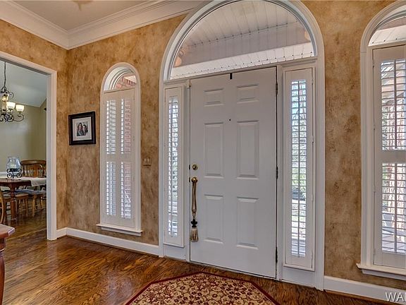 5th image of 5109 Oak Way