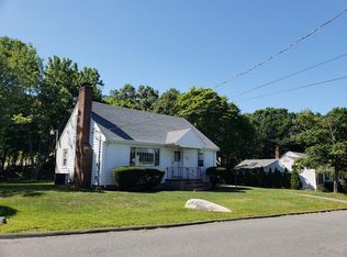 49 Stone St, Saugus, MA 01906
