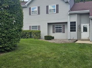 56 N Victoria Ln Unit C, Streamwood, IL 60107