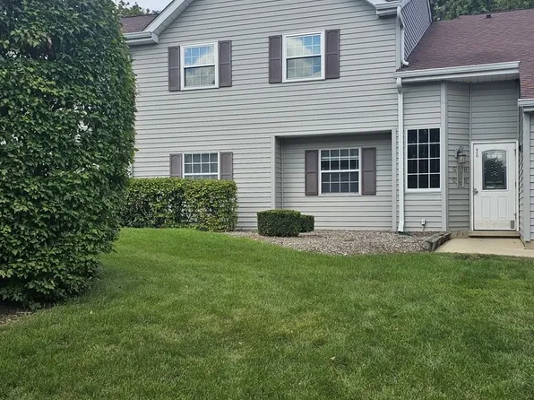 56 N Victoria Ln Unit C, Streamwood, IL 60107