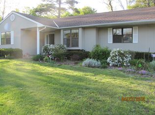 1 Arrowood Dr, Saint James, NY 11780