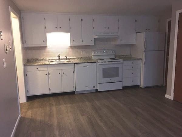 2nd image of 9 Bayberry Rd APT F