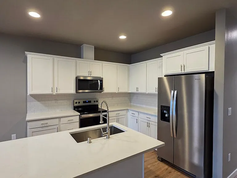 724 N Pearl St #B — Photo 5