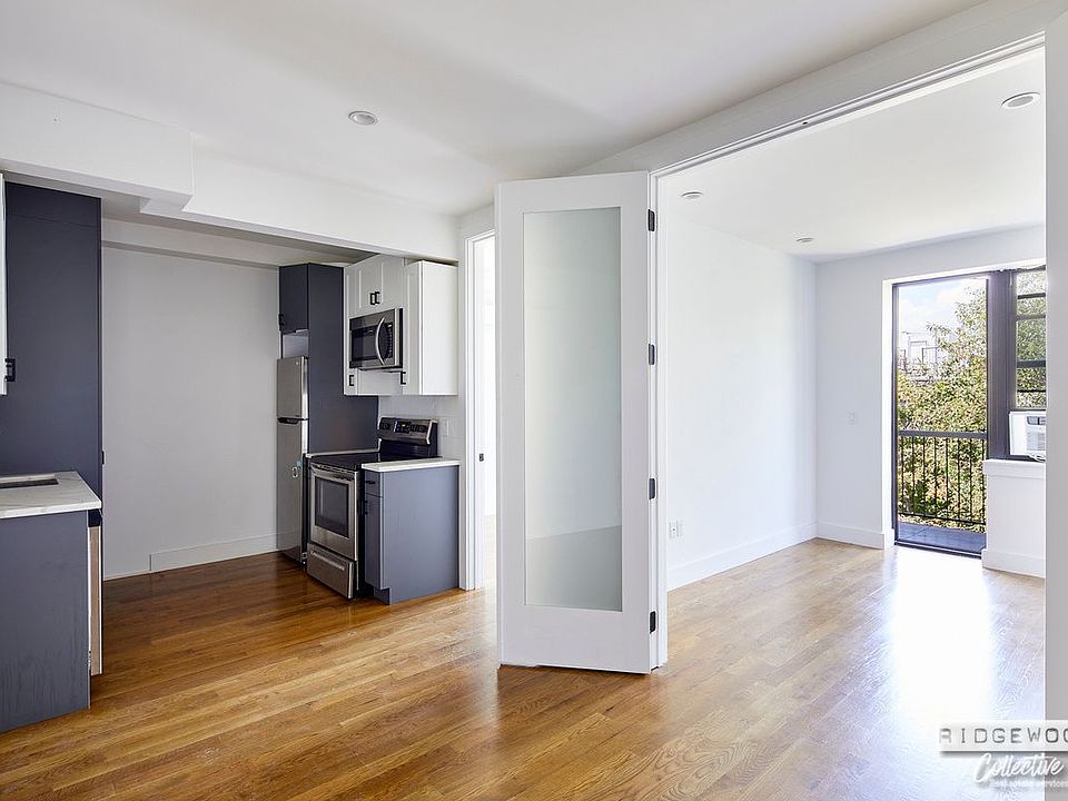 1st image of 315 Cornelia St #3R