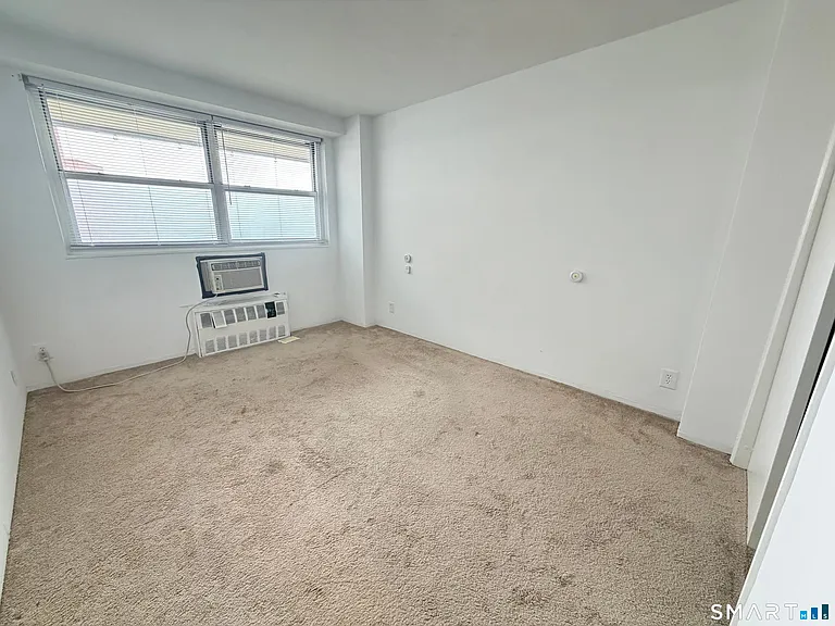 71 Strawberry Hill Ave #802 — Photo 8