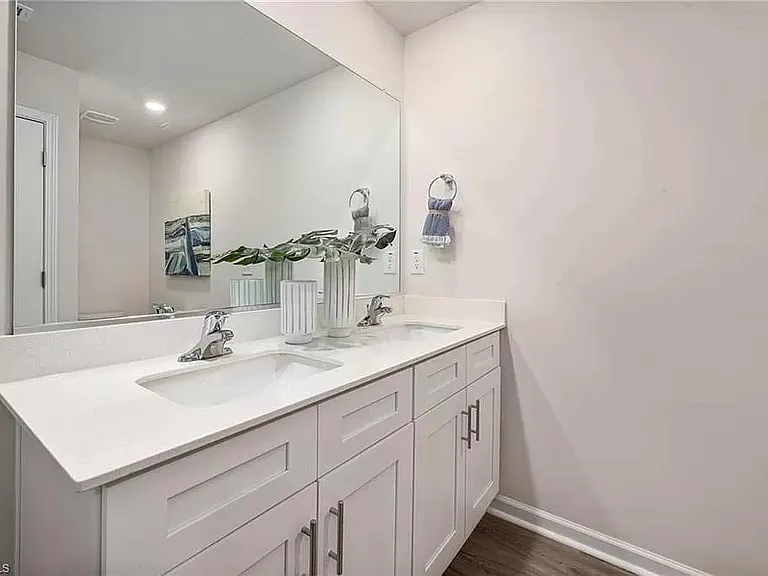 5634 Carrington Ct — Photo 8
