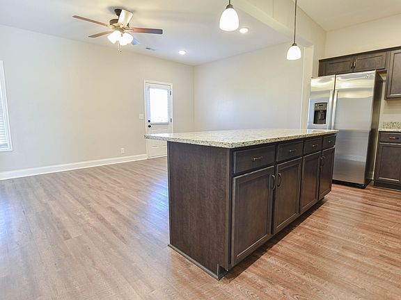 4th image of 344 Fallow Cir