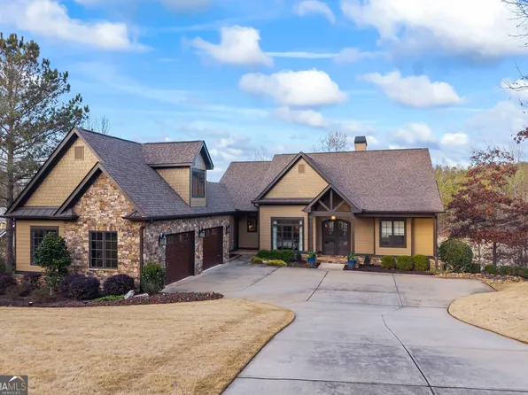 1308 Currahee Club Dr, Toccoa, GA 30577