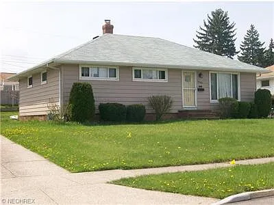 3283 Hetzel Dr photo 1