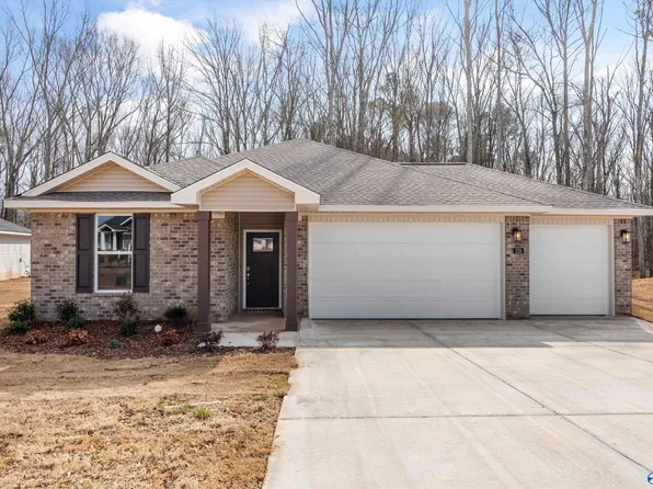 210 Hibiscus Dr, Hazel Green, AL 35750