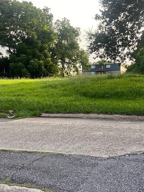 1st image of 496 Fairfield Ave
