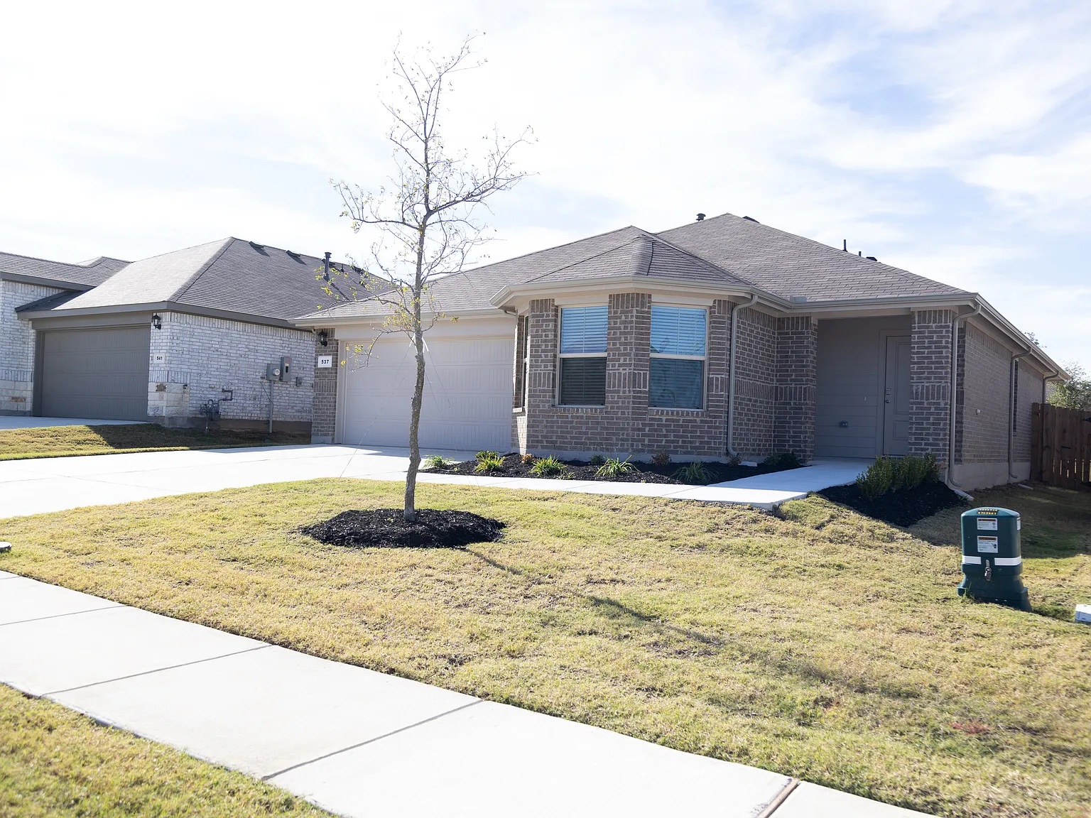 3 bed, 1553 sqft, $2,275 — Photo 2