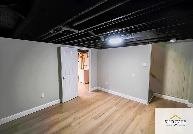 3427 N Point Rd — Photo 29