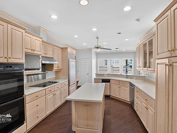 5th image of 9108 Colonial Gdns