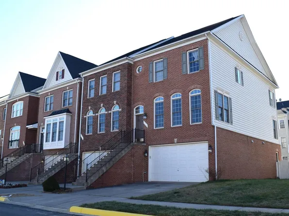 6814 Witton Cir, Gainesville, VA 20155