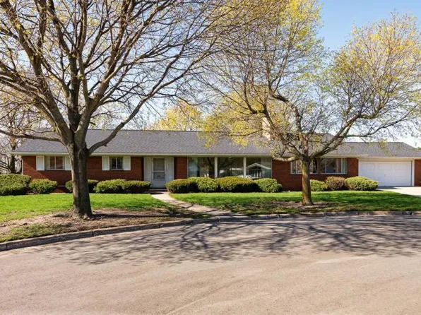 654 Volz Ct, Sebewaing, MI 48759