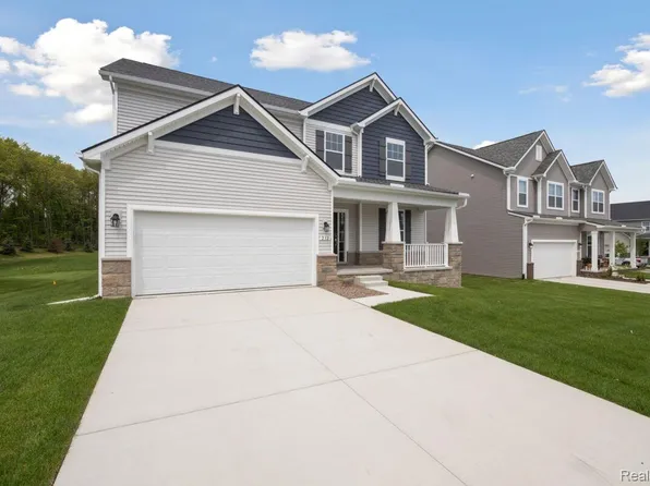 232 Quartz Way, White Lake, MI 48386