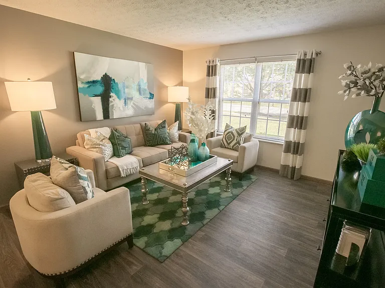 Sterling Park Apartments — Photo 14