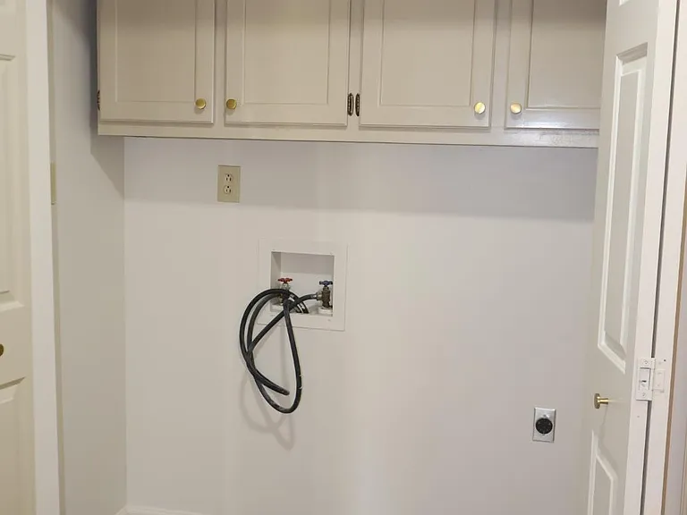 6864 Steeplechase Dr NW — Photo 32