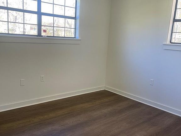 2nd image of 900 Old Richton Rd