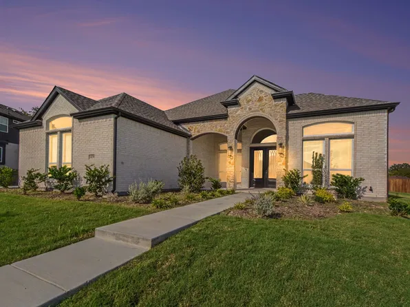 1135 Willow Lake Dr, Desoto, TX 75115