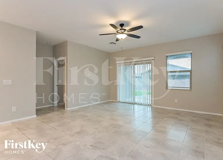 7510 S Rancho #VIA — Photo 3
