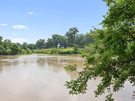 4th image of 360 Johnson Rd