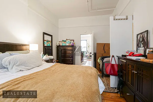 Rented by ZealEstate Group Inc | media 13