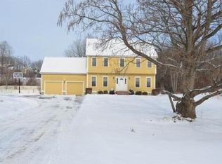132 Millbury St, Grafton, MA 01519