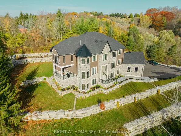 16158 Mount Pleasant Rd, Caledon, ON L7E 3M2