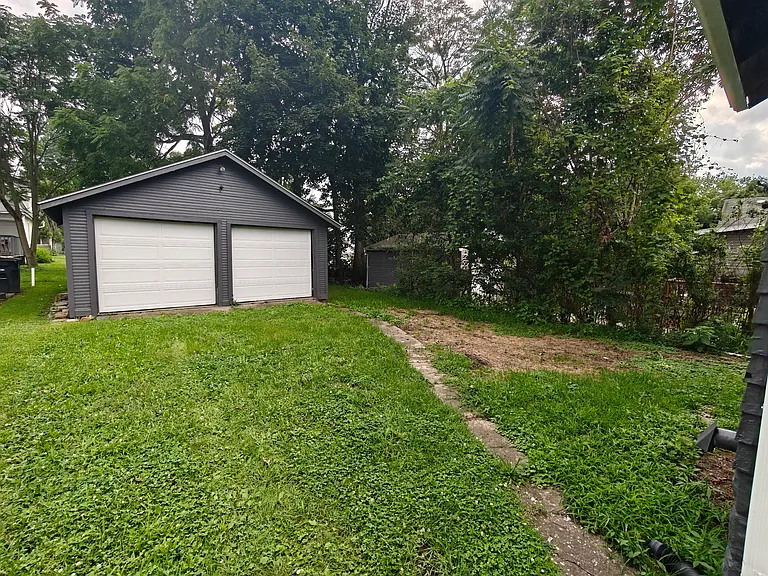 714 Corice St — Photo 2