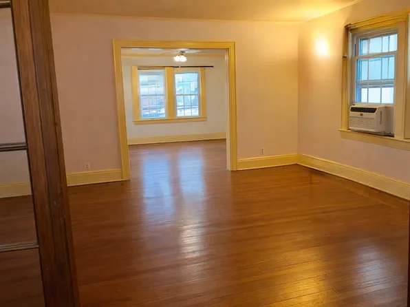 15310 41st Ave Floor 1, Flushing, NY 11354