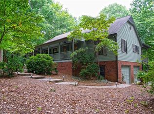 4807 Sweetbriar Rd, Greensboro, NC 27455