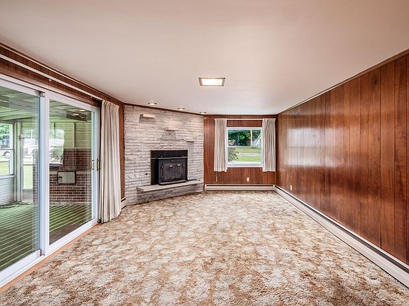 5th image of 159 Pickway St