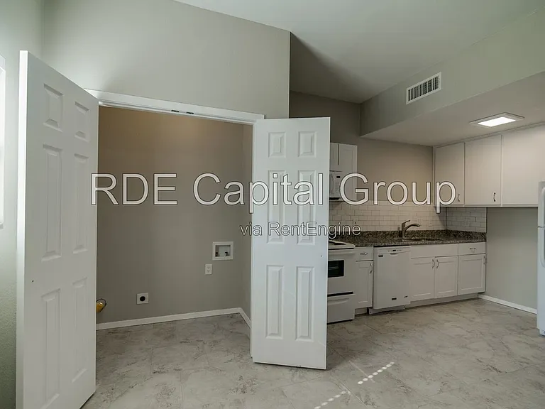 3025 Sappington Pl — Photo 9