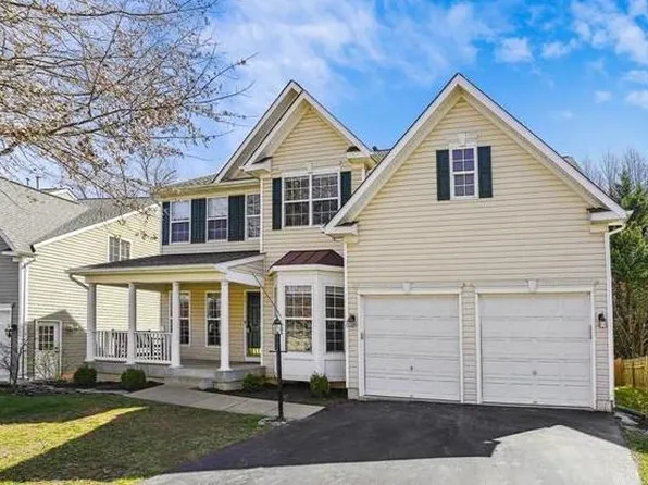 5317 Gunston Hall Dr, Woodbridge, VA 22193