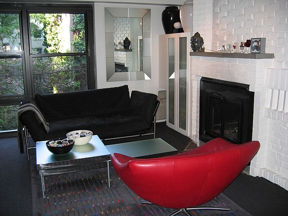 4th image of 260 W 22nd St APT 6