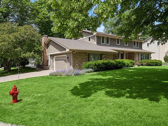 3rd image of 6016 Olinger Cir