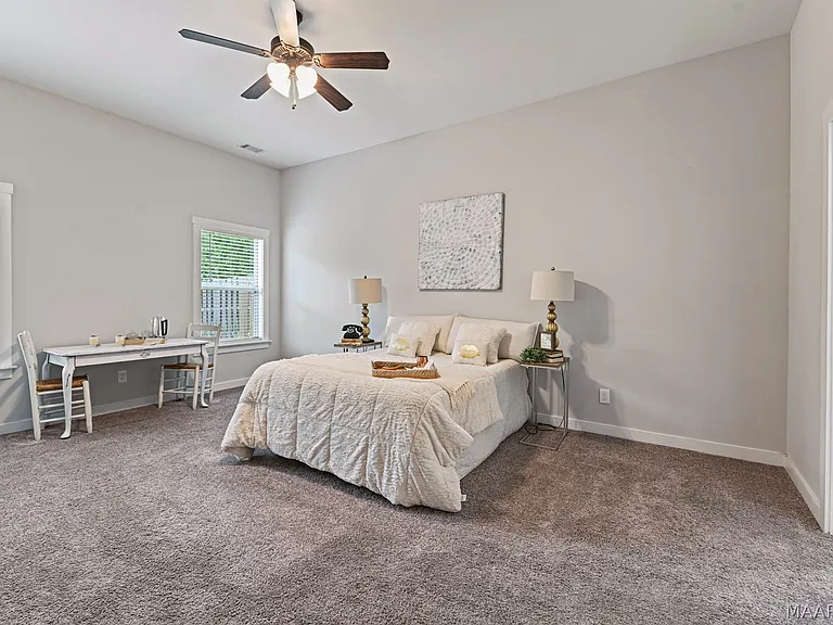 731 Hedgefield Way — Photo 15