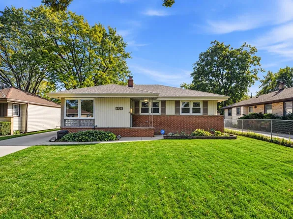 8725 W Palmetto AVENUE, Milwaukee, WI 53225