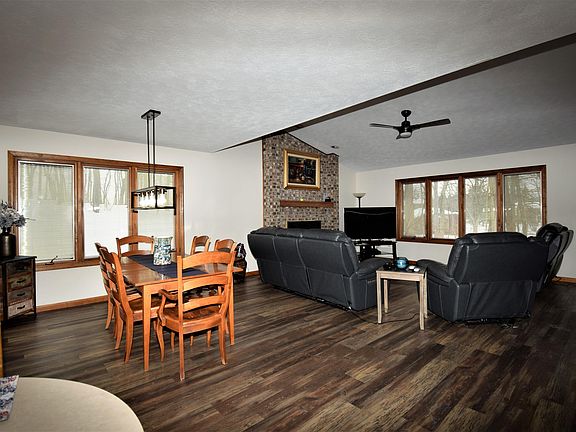 5th image of 4455 Briarwood Dr